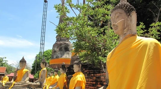 アユタヤ王朝の初代王、ウートン王によって建立された「ワットヤイチャイモンコン」